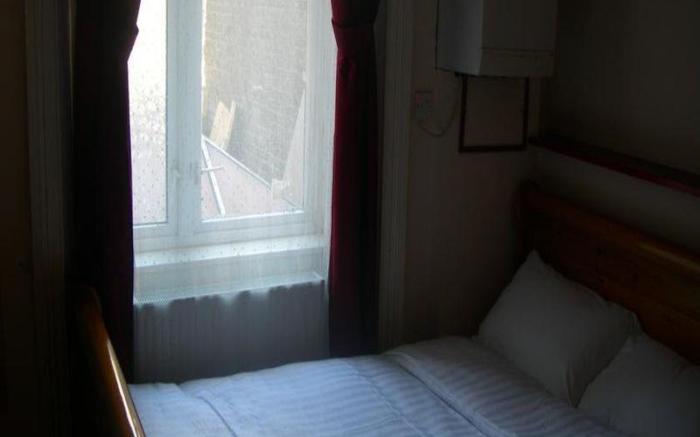 Kensington and Chelsea Apartment