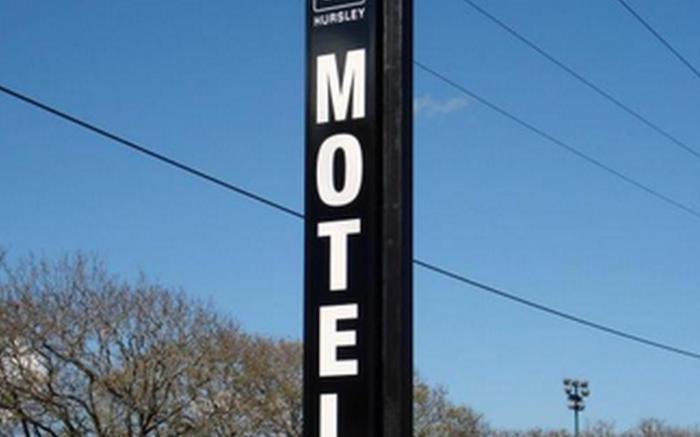 A Raceview Motor Inn