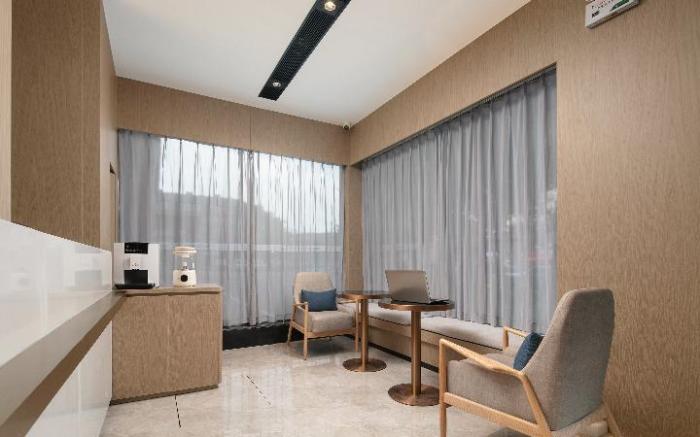 Echarm Hotel Changsha Yuelu Mountain University Town Fubuhe Subway Station