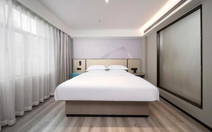 Borman Hotel Huizhou West Lake Ganghui New World