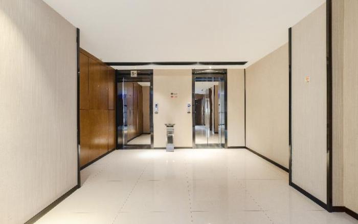 Borman Hotel Yulin High-speed Railway Station Nanxing Plaza