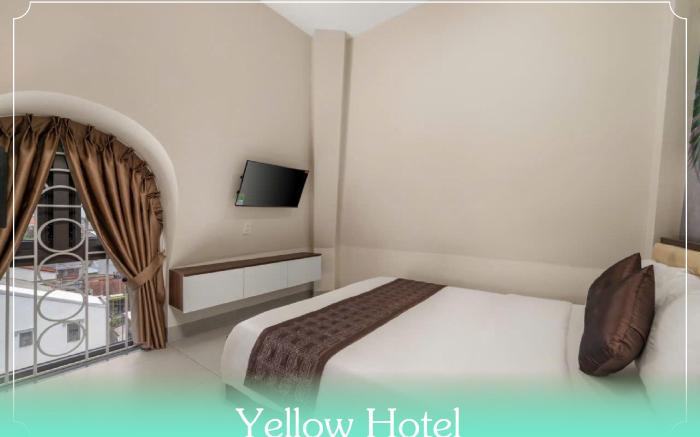 YELLOW HOTEL