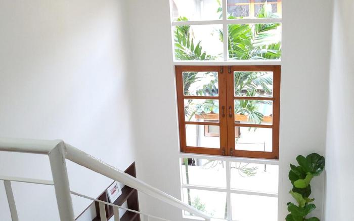 Poon House Nimman: Spacious Stay Near Attractions