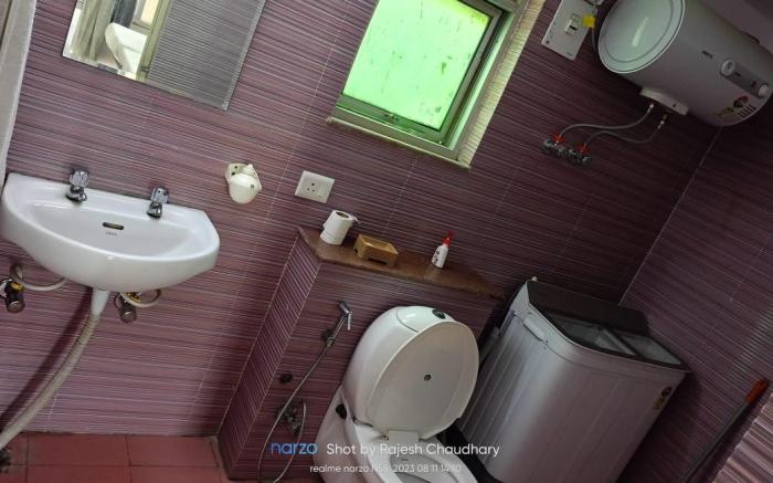 SLEEP WITH ME ( 1 BHK FLAT ) 