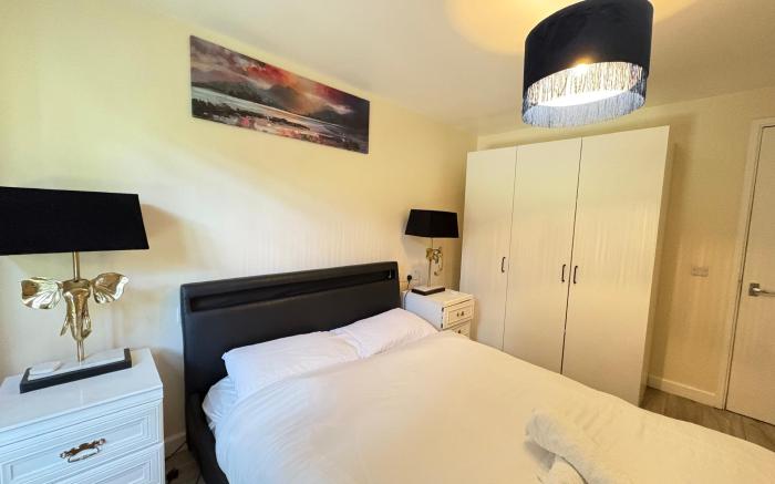 Cosy 2 bed near Excel and City Airport 
