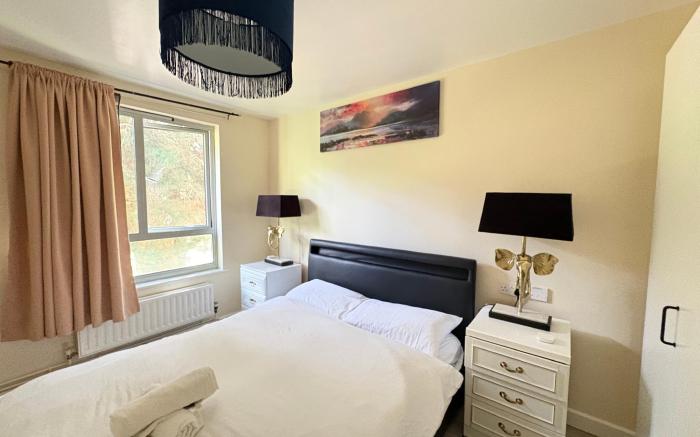 Cosy 2 bed near Excel and City Airport 