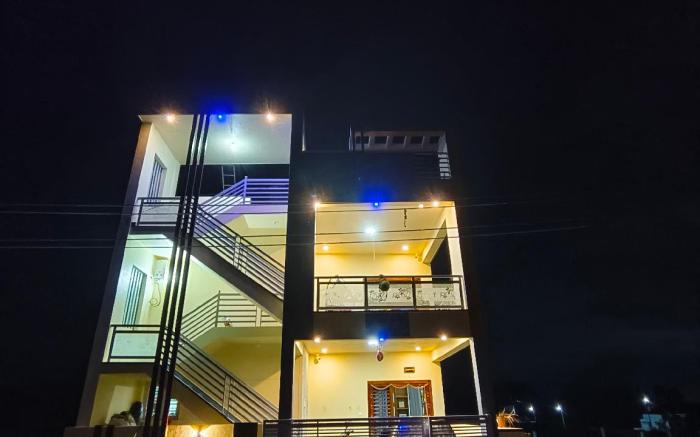 Mullayanagiri sarvice apartment 