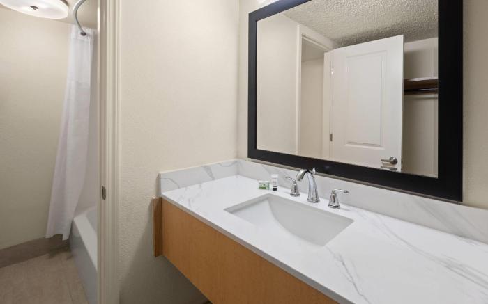 Ramada by Wyndham Merced