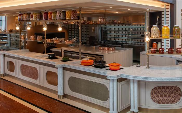 Altunizade Suites Istanbul, Curio Collection by Hilton