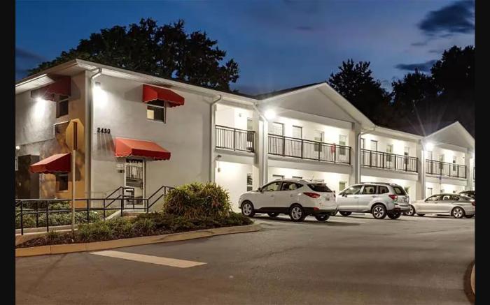 Baymont by Wyndham Ocala Suites