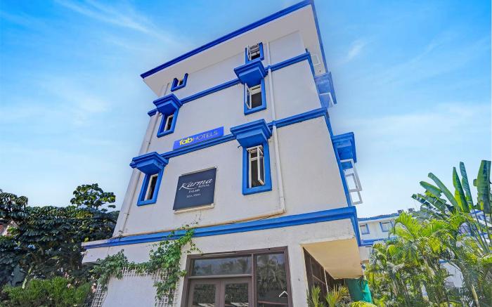 Via Park Grand Royal Palms