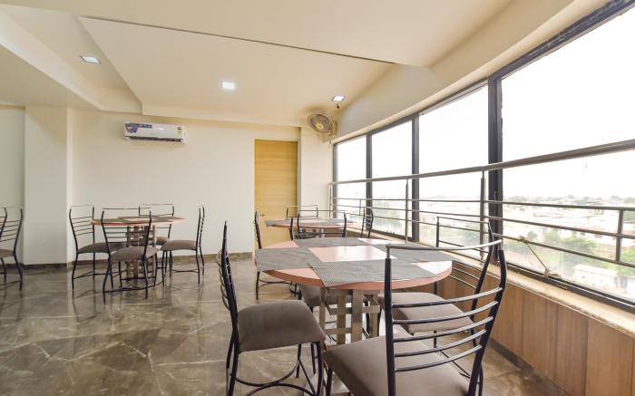 FabHotel Soham Palace