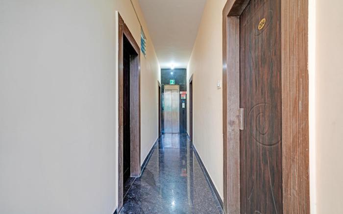FabHotel Luxury Suites