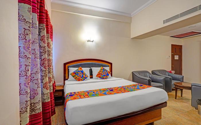 FabHotel Aura Inn