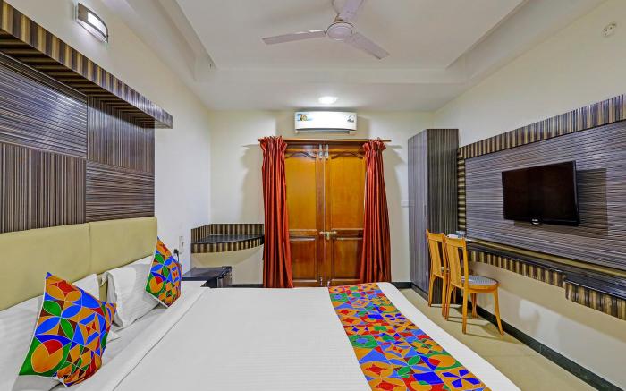 FabHotel Yagna Residency
