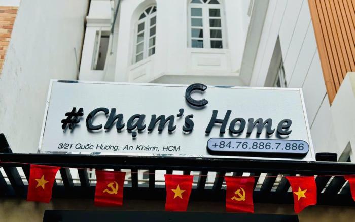Chạm's Hotel & Homestay
