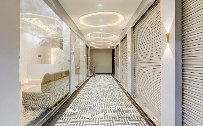 Super Townhouse Vishwanath Temple Varanasi