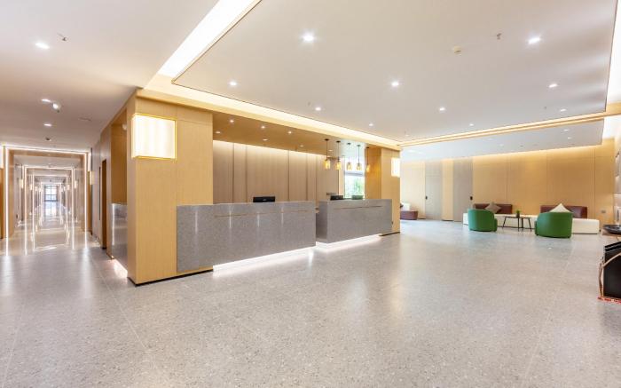 IMPERIAL LONG HOTEL - Guangzhou Panyu Square Panjiang Metro Station
