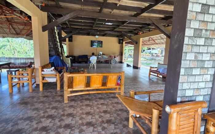 NoMa Mountain Getaway - Venue and Stay