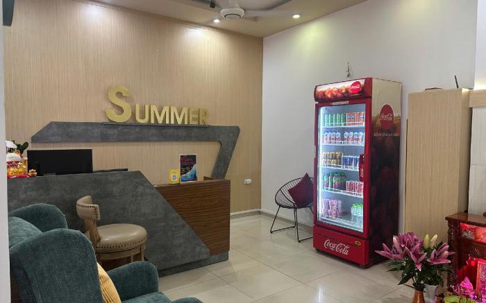 SUMMER HOTEL