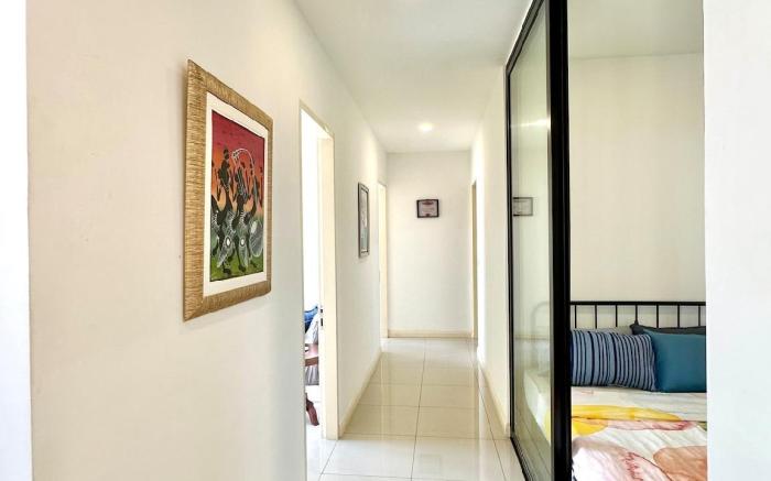 D’pristine 4 bedroom 1725 apartment opp Legoland