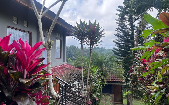 TwoSpaces Living at Cemara Homestay, Tabanan