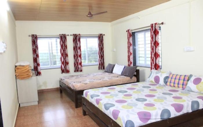 Hotel River View 10.3 km Amboli Water Fall