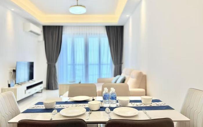 R&F Seaview 2Bed2Bath by Xin An