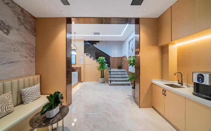 Elong ME Hotel Shanghai Global Harbor Meiling North Road Subway Station