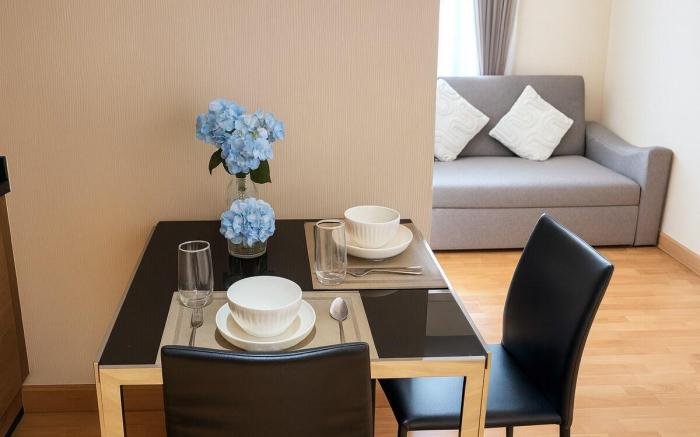 Cozy stylish home near Nana BTS