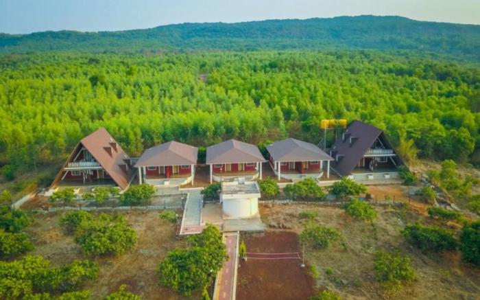 Patil Resorts Haloli  30km from Amboli Water Fall 