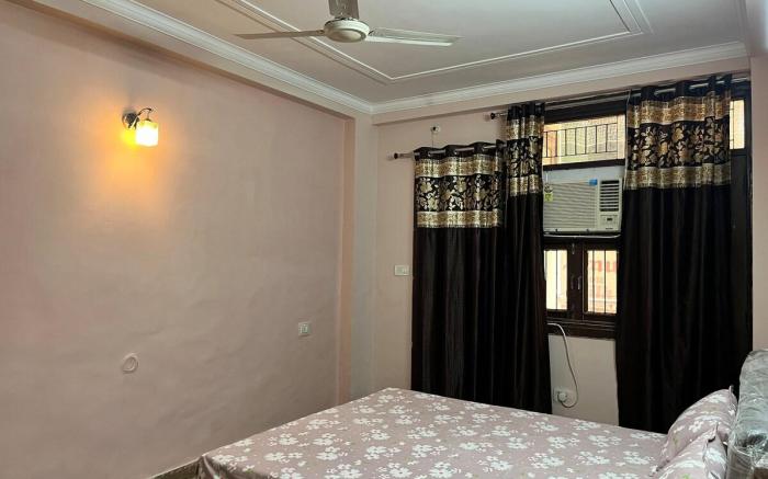 Private 3BHK Flat|Delhi Airport|Wi-Fi+Free Parking