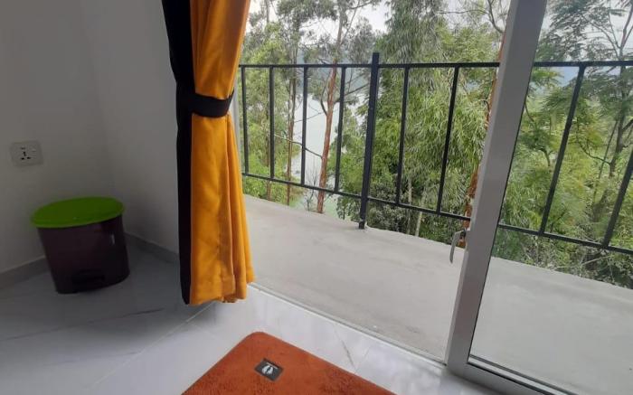 Golden Waters Stay&Dine 