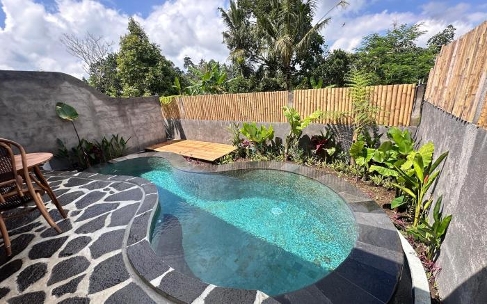 Lumina Villa Sidemen