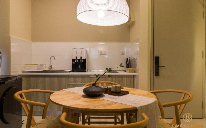 KIP Core Soho Suite by Five Senses