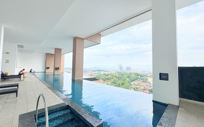 The Apple by Moonhaus