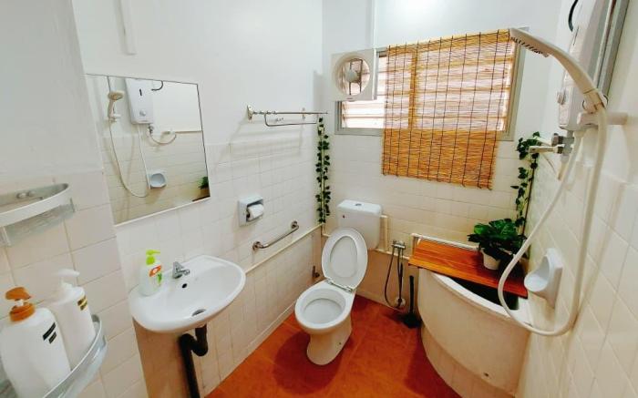 Decozy Ten Ipoh Bercham (10-14pax)