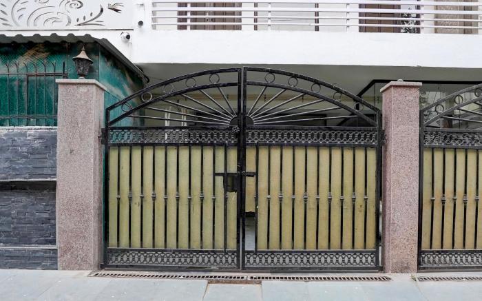 Super Townhouse Sector 46 Huda Market