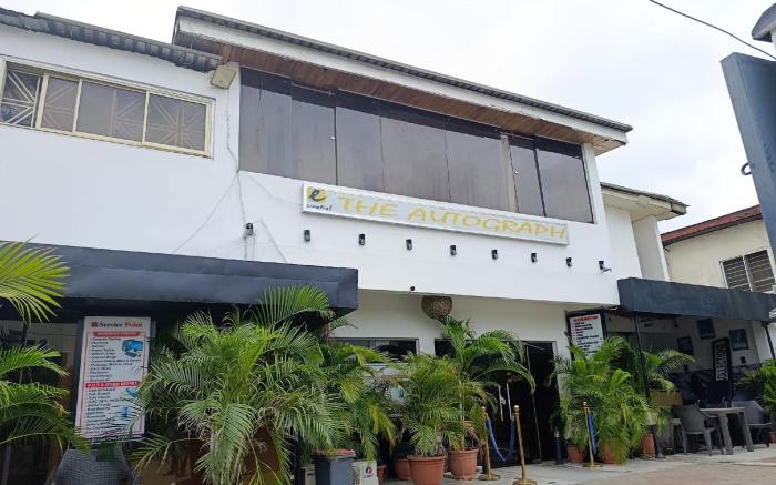 Autograph Bases Hotel