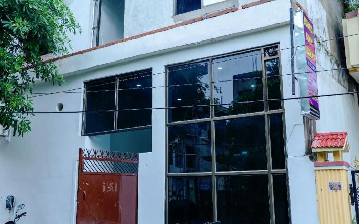 Banaras Bloom Residency