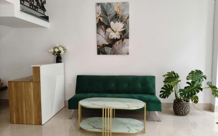 Là Lá 2 Vinhome Grand Park