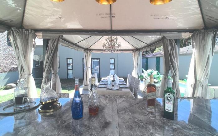 Bryanston Palms Accommodation 