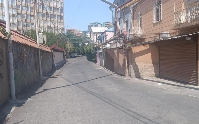 Dreamer's Den Hostel and Tours