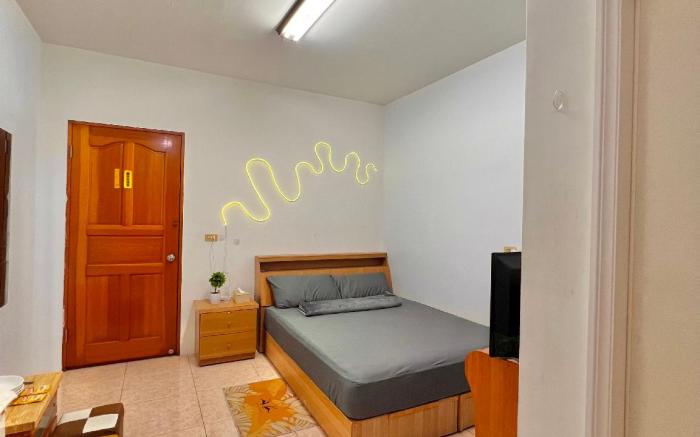 RoomHub Transient 