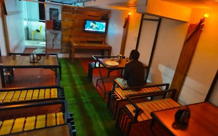 Kathiresan's Diamond hill view cottage