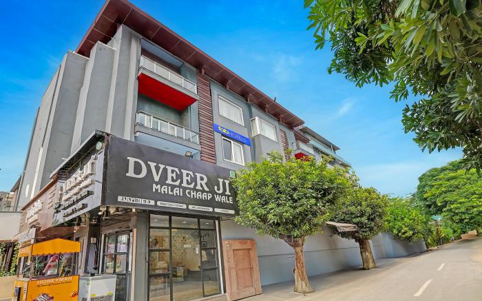 FabHotel The Tuesday Suits