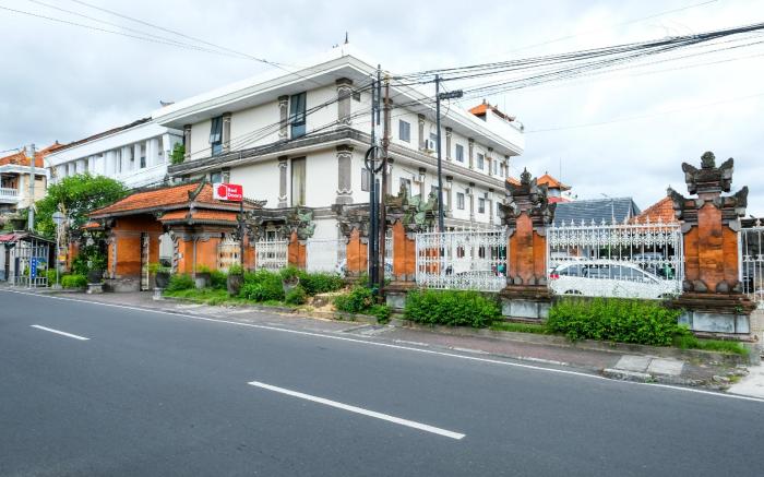 RedDoorz @ Hotel Nuansa Indah Denpasar