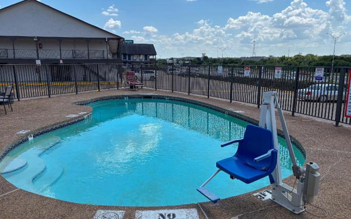 Studio 6 Suites Mesquite, TX – Gross Rd.