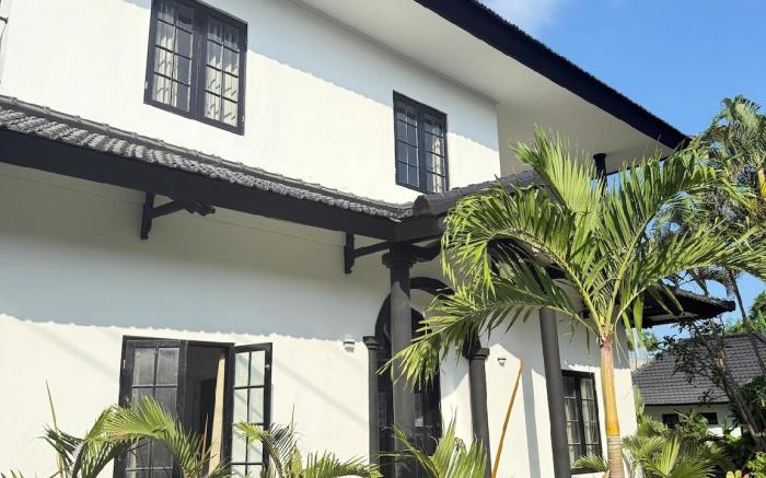 White Swan Mansion
