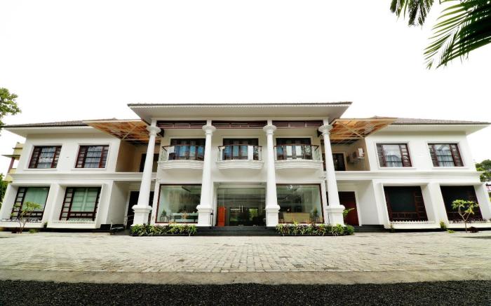 zodiac heritage hotel